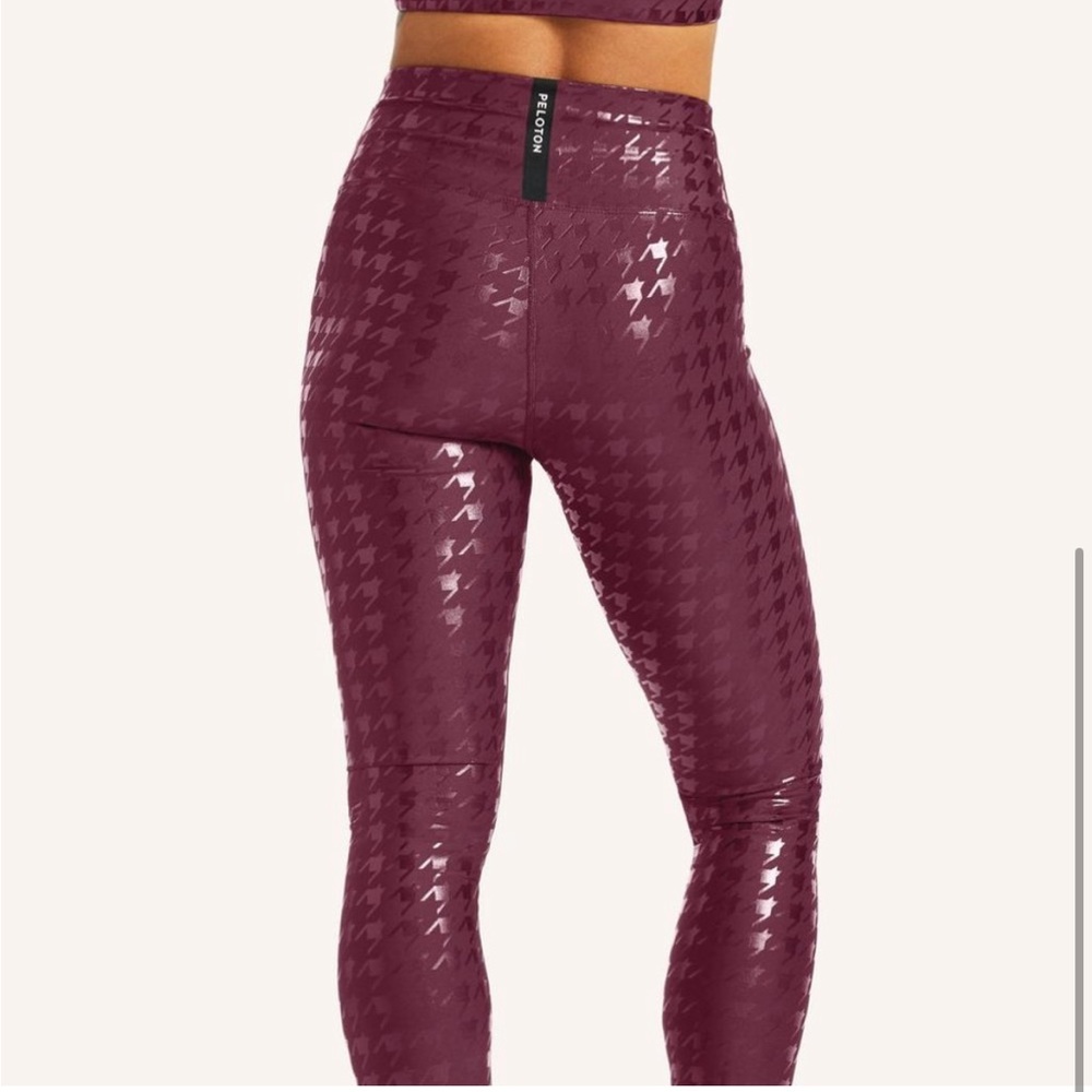 Peloton Show up printed leggings